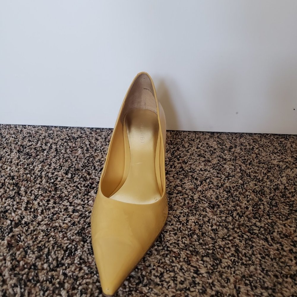 Shoes - Picture 2 of 5